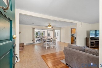 1871 Pender Ave in Petersburg, VA - Foto de edificio - Building Photo