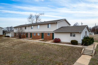 Canterbury Village in Winfield, KS - Building Photo - Primary Photo