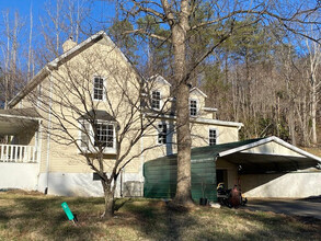 5 Shope Creek Estates Dr, Unit 1 in Asheville, NC - Building Photo - Building Photo