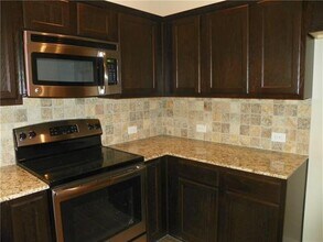 1009 Skyview Ct in Midlothian, TX - Building Photo - Building Photo
