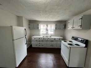 1418 W 5th St in Anderson, IN - Foto de edificio - Building Photo