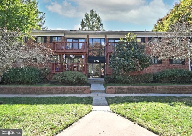property at 2700 Dartmouth Rd