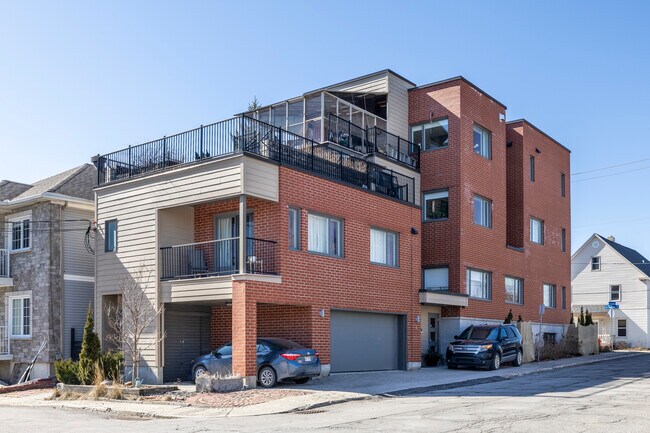 26 Saint-Florent St in Gatineau, QC - Building Photo - Building Photo