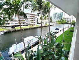 2881 NE 32nd St in Fort Lauderdale, FL - Building Photo