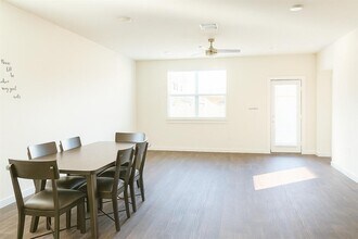 3013 Louris Ln in Pflugerville, TX - Building Photo - Building Photo