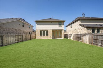 2123 Rosewood Pnes Ln in Pinehurst, TX - Building Photo - Building Photo