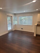 120 NW 39th St in Seattle, WA - Building Photo - Building Photo
