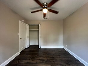 4600 Fort Jackson Blvd in Columbia, SC - Foto de edificio - Building Photo