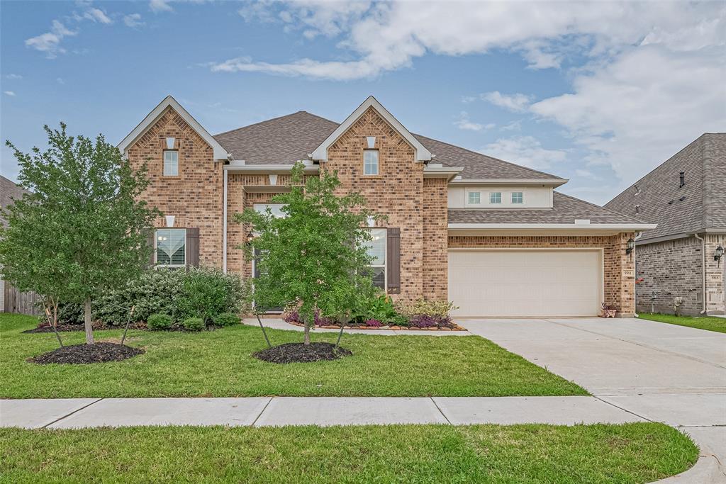 5511 Highland Dr in Pasadena, TX - Building Photo