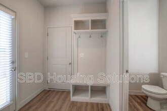12424 S Parkwood Ln in Lee's Summit, MO - Building Photo - Building Photo