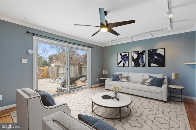 19327 Frenchton Pl in Gaithersburg, MD - Building Photo - Building Photo
