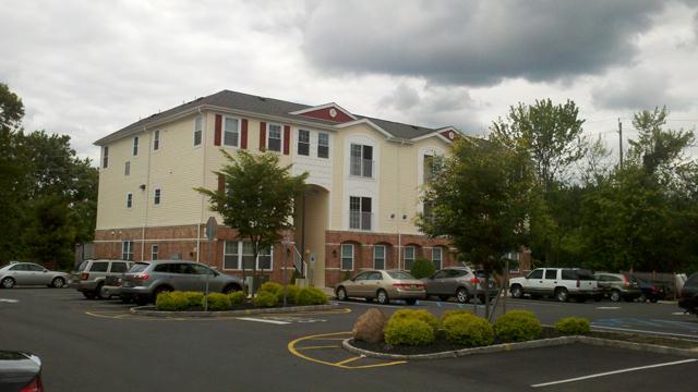 Hamilton Commons in South Plainfield, NJ - Building Photo