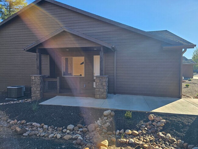 2870 W Villa Loop in Show Low, AZ - Building Photo - Building Photo