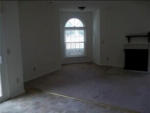 4601 Georgetown Pl in Virginia Beach, VA - Building Photo - Building Photo