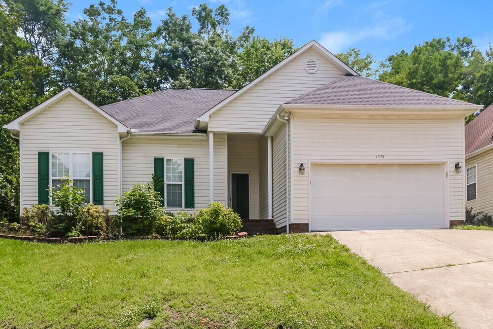 1576 Cambridge Heights Pl NW in Concord, NC - Building Photo