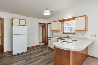 Timber East Apartments in Lynchburg, VA - Building Photo - Interior Photo