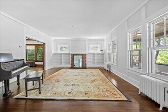 18 Elm Pl in Hastings On Hudson, NY - Building Photo - Building Photo