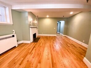 239 Commonwealth Ave in Boston, MA - Building Photo - Building Photo