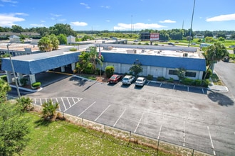 4645 N Socrum Loop Rd, Unit King Studio Renovated in Lakeland, FL - Building Photo - Building Photo