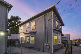 1002-1004 28th St in Oakland, CA - Building Photo - Building Photo