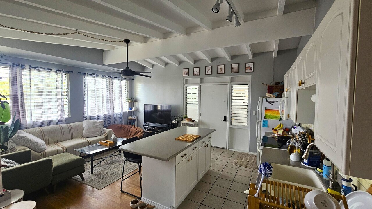 1257 Mokapu Blvd in Kailua, HI - Building Photo