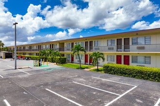 Ocean Landings Resort and Racquet Club in Cocoa Beach, FL - Building Photo - Building Photo
