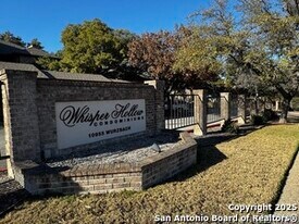 10955 Wurzbach Rd in San Antonio, TX - Building Photo