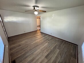 1038 Seelbach Ave in Louisville, KY - Building Photo - Building Photo