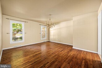 401 Alderbrook Dr in Wayne, PA - Building Photo - Building Photo