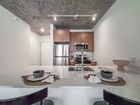 1395 S Wabash Ave in Chicago, IL - Building Photo