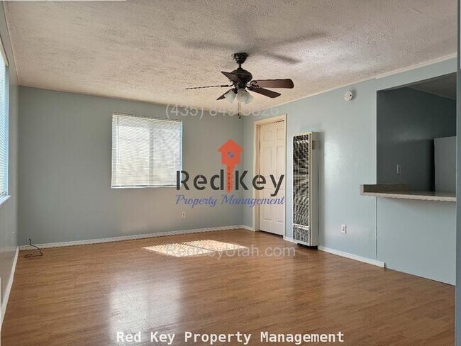 130 S 100 W in Tooele, UT - Building Photo - Building Photo