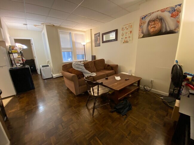 10 Grove St, Unit 1 in Boston, MA - Building Photo - Building Photo