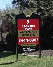 Roanoke Apartments in Toronto, ON - Building Photo - Building Photo