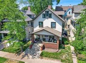 807 Foster St in Evanston, IL - Building Photo