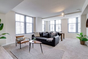 550 14th St S in Arlington, VA - Building Photo