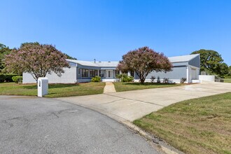 1151 Ceylon Ct in Gulf Breeze, FL - Foto de edificio - Building Photo