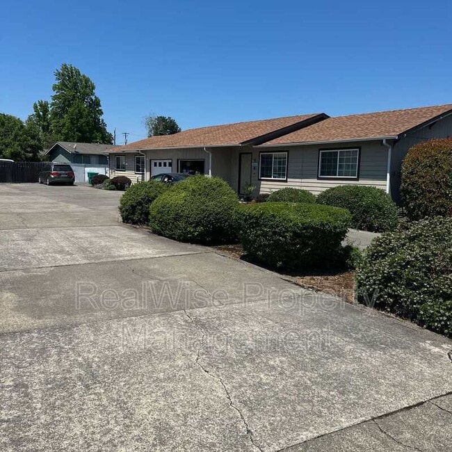 property at 1326 Dowell Rd