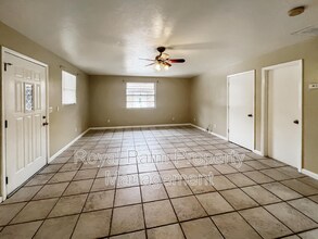27917 Washington St in Bonita Springs, FL - Building Photo - Building Photo