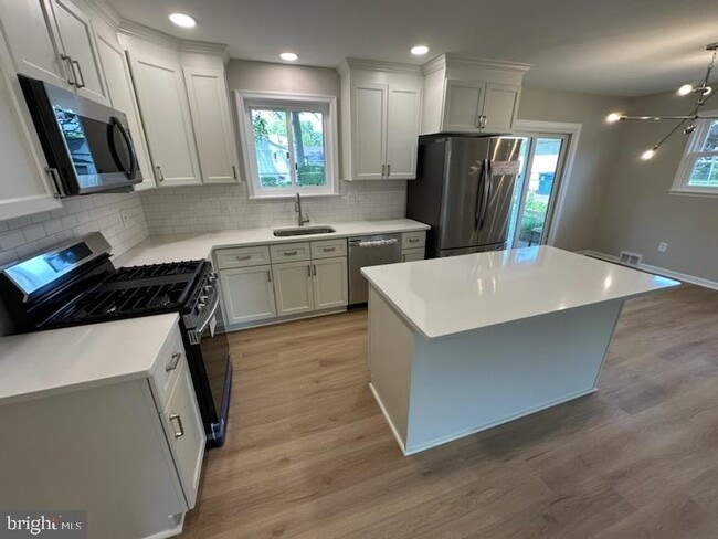 property at 7504 Gresham St