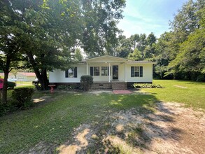 5059 US Hwy 13 S in Snow Hill, NC - Building Photo - Building Photo