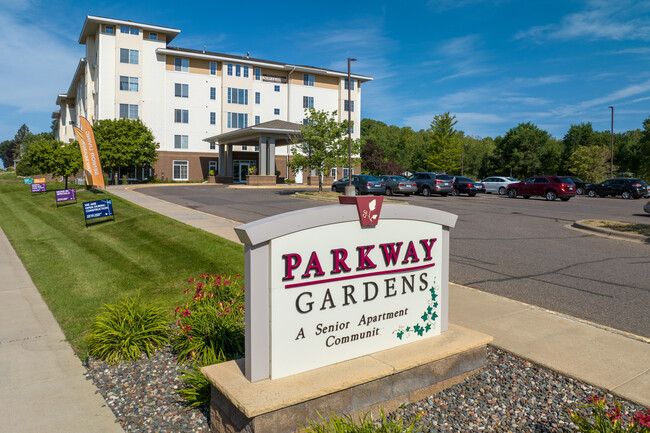 Parkway Gardens Senior Living 55 & Better in St. Paul, MN - Building Photo - Building Photo