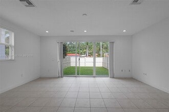 4088 W Palm Aire Dr in Pompano Beach, FL - Building Photo - Building Photo