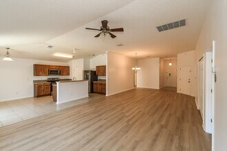 2533 Spring Pond Ln in Jacksonville, FL - Building Photo - Building Photo