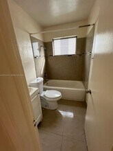756 NW 5th St in Hallandale Beach, FL - Building Photo - Building Photo