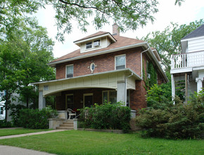 915 E Ann St in Ann Arbor, MI - Building Photo - Building Photo