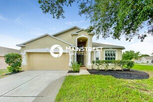 13323 Bainbridge Way in Spring Hill, FL - Building Photo