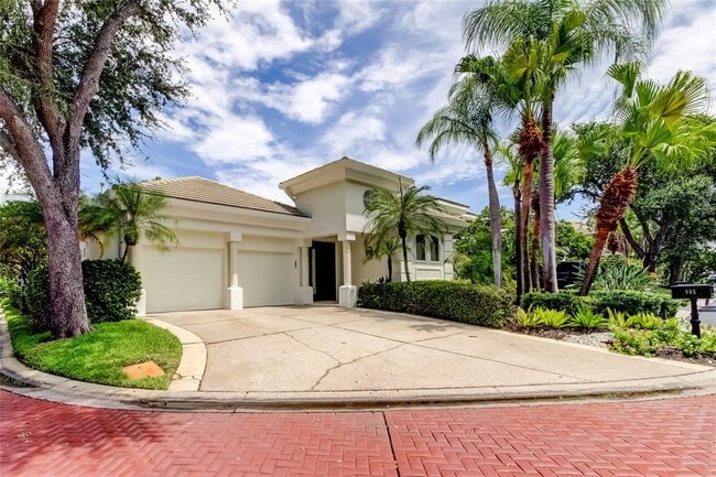 property at 905 Mooring Cir