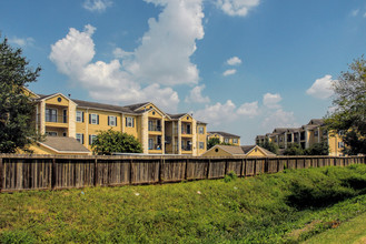 Longboat Key Apartments in Houston, TX - Building Photo - Building Photo