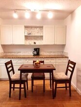 250 High Point Blvd in Boynton Beach, FL - Building Photo - Building Photo