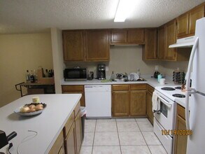 1853 Whispering Oaks Ln in Fort Walton Beach, FL - Building Photo - Building Photo